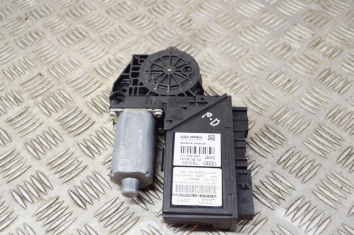 Motor macara geam ușă dreapta față AUDI A8 D3 4E2, 4E8 2007 OEM: 998094-111,4E1910802B,4E2959802D,5WK45673KBF 14718231