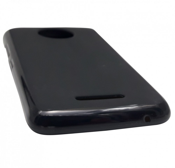 Husa silicon neagra (cu spate mat) pentru Motorola Moto C Plus