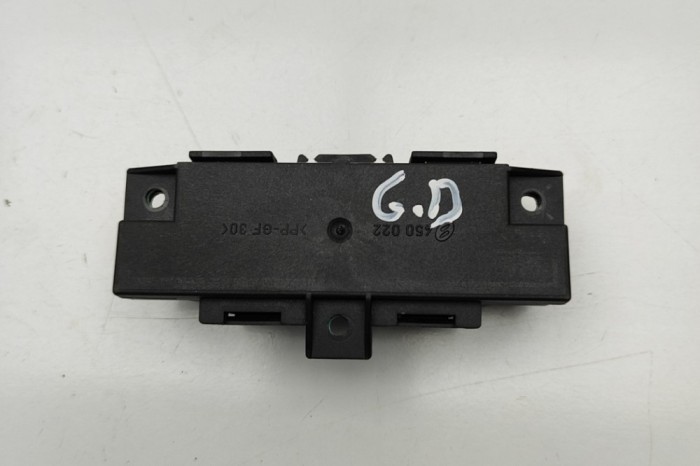AUDI A8 D3 4E2, 4E8 2006 OEM: 04E0919064 SKU: 30272509