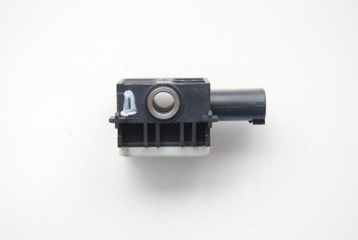 Senzor de impact dreapta față MERCEDES-BENZ R W251, V251 2007 OEM: 0038202826,121205,402199 1966569