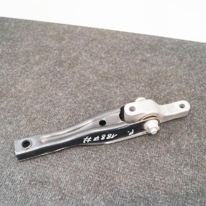 AUDI A3 8V1, 8VK 2016 OEM: 5Q0199855P SKU: 2400371