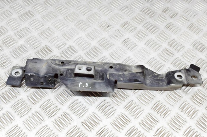 Suport aripa dreapta față VOLVO V90 II 2017 OEM: 31416627 20516140