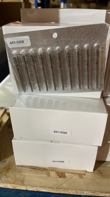 Capăt de freză de diamant pentru cuticule, conic, br&amp;acirc;u roșu, 847/035R foto