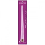 Pensula pentru fard de pleoape 01 - Throwing a little shade, 1 bucata, Essence
