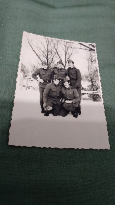 FOTO TIP 9/6 MILITARI