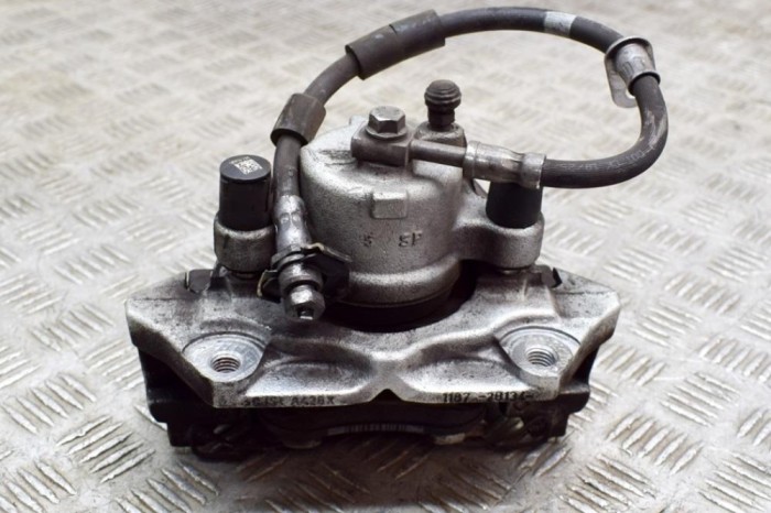 Etrier de fr&acirc;nă dreapta față FORD FIESTA VII 2023 OEM: H1BC-2B294-A 20294178