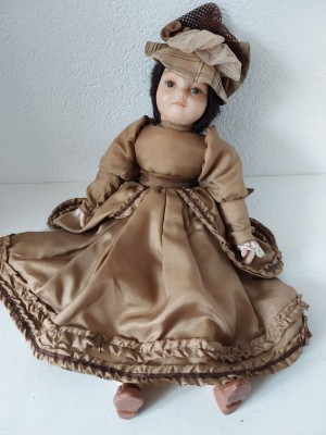 Papusa vintage (anii 90) de colectie, Guy Luy I Hubert Studio Lalek, Polonia Cracovia, Krakow, 36cm, in haine de epoca foto