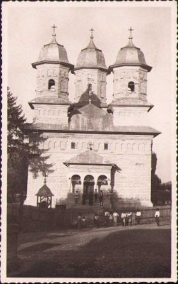 P280 Biserică, Rom&amp;acirc;nia interbelică foto