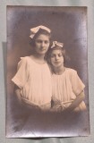 Poza fete - eleve de liceu - fotografie tip carte postala - fotografie veche anii 1920, foto studio Olteanu - Campina