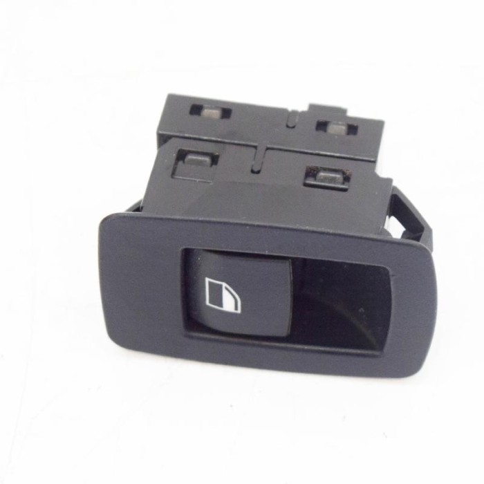 Buton geam ușă st&acirc;nga spate BMW 1 F20 2017 OEM: 9208106 4054691