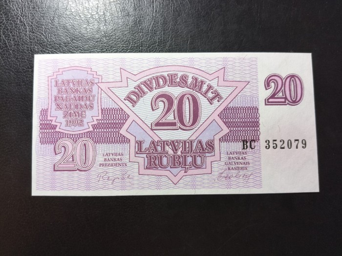 LETONIA 20 RUBLE 1992 UNC