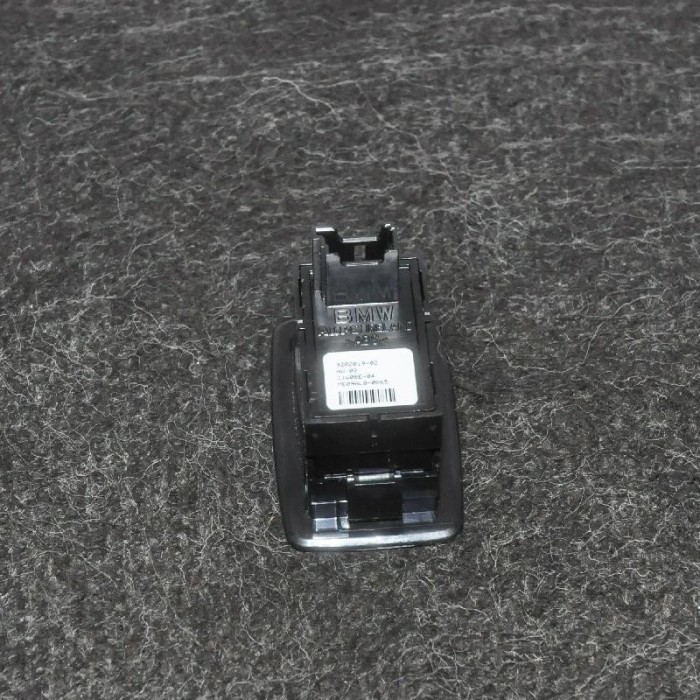 Buton geam ușă st&acirc;nga spate BMW X3 F25 2011 OEM: 9202019 2797217