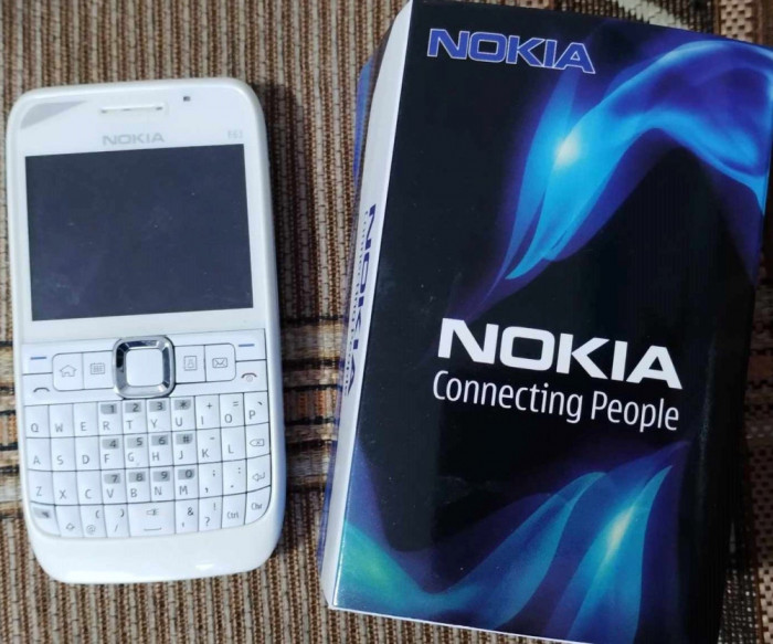 Vand nokia e63 in stare f buna ca NOU !!!