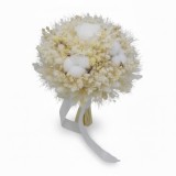 Buchet de mireasa alb , din flori criogenate, bumbac si plante naturale uscate