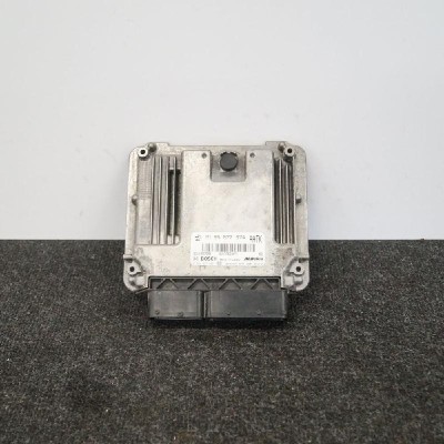 Unitate de control motor OPEL INSIGNIA A Sedan G09 2009 OEM: 555776740281017452 2391981 foto