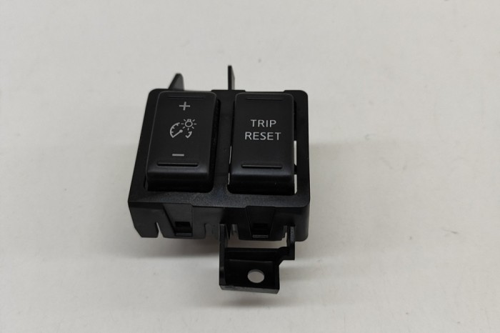 Comutator NISSAN NP300 NAVARA Pick-up D23 2017 OEM: 25980-4KJ0A | 23250266