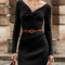 Rochie mini stil pulover, cu decolteu si maneci lungi, negru