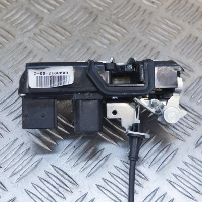 &amp;Icirc;ncuietoare ușă dreapta față TESLA MODEL S 2017 OEM: 6008912-00-C 4082494 foto