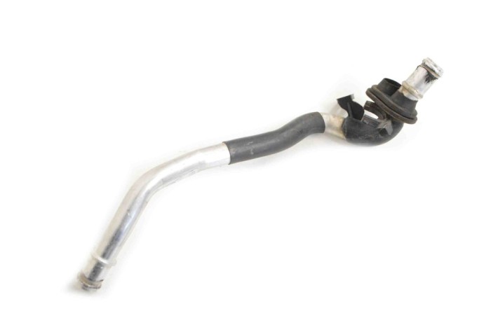 Furtun de lichid de răcire VW TOUAREG 7P5 2016 OEM: 7P0819857E 11822990