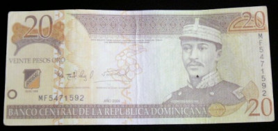 M1 - Bancnota foarte veche - Republica Dominicana - 20 pesos oro - 2004 foto