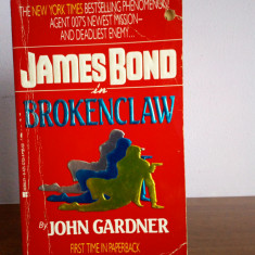 John Gardner – Brokenclaw (seria James Bond) – in limba engleza