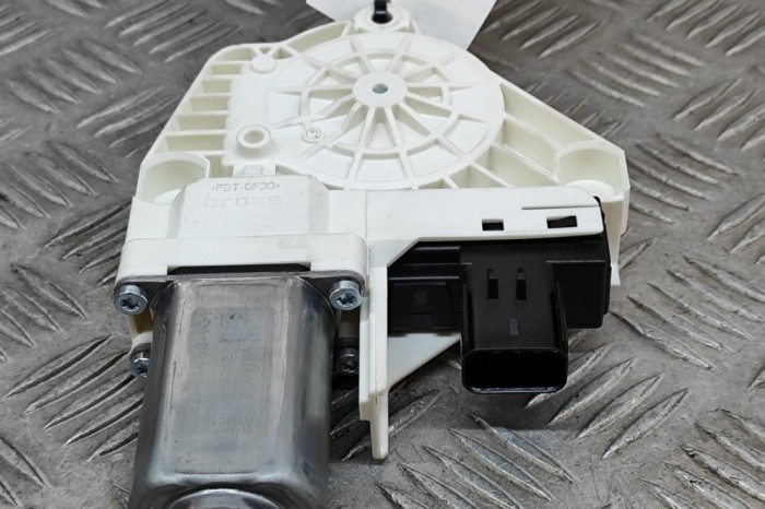 Motor macara geam ușă dreapta față TESLA MODEL Y 2022 OEM: G03483-101 21926348