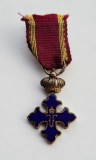 Miniatura Ordinul Militar Mihai Viteazul model 1916 clasa a 3.a cu panglica originala si email impecabil .