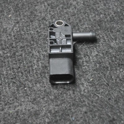 Senzor de presiune DPF VW PASSAT B7 362 2010 OEM: 076906051B 2276361 foto
