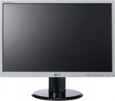 Monitor 22 inch LCD, LG L225WT, Silver &amp;amp; Black foto