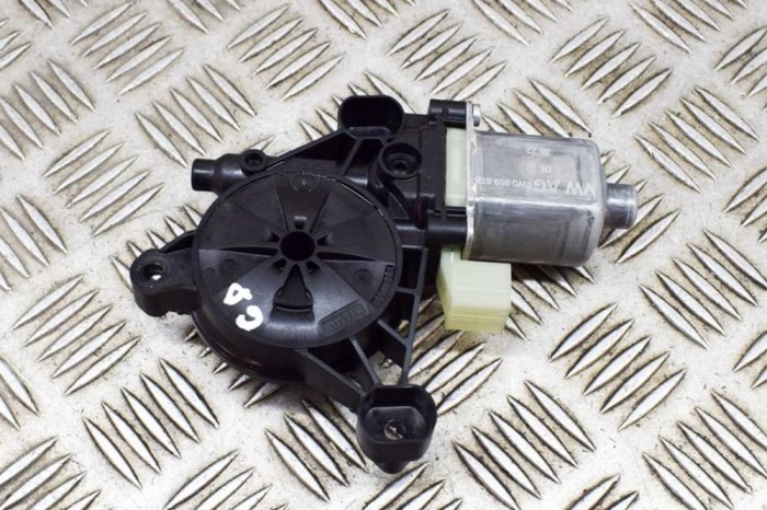 Motor macara geam ușă dreapta spate AUDI A4 8W2, B9 2022 OEM: 0130822668,8W0959812 20438710