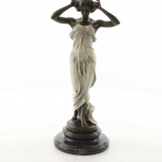Statueta Art Deco din bronz cu o dansatoare BG-25