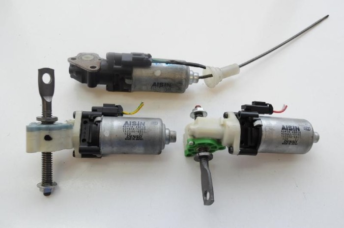 Motor de control scaun st&acirc;nga față LEXUS GS III GRS19_, UZS19_, URS19_ 2007 OEM: 85820-33020,439440-10080,162000-6861 2221985