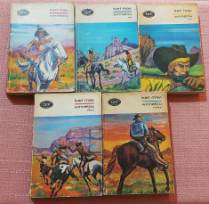 Winnetou 5 Volume. Colectia B.P.T. Nr. 672-676. Editura Minerva, 1972 - Karl May foto