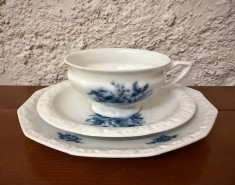 SET DE 3 PIESE DIN PORTELAN FIN- MARCAJ ROSENTHAL SELB- GERMANY- MARIA COBALT ROSE foto