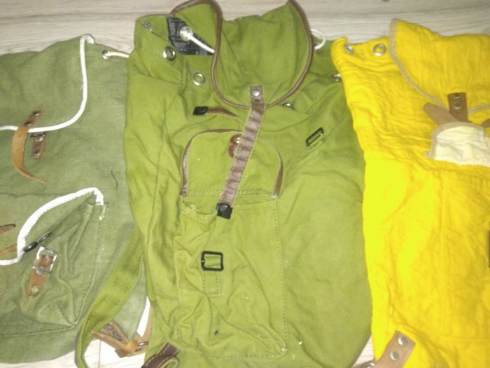 3 RUCSACURI PERIOADA COMUNISTA