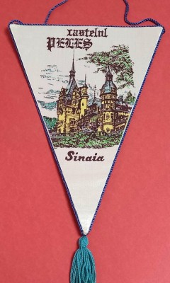 Fanion Turism - &amp;quot;CASTELUL PELES&amp;quot; SINAIA foto