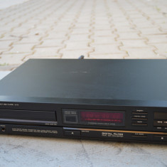 CD player Luxman D 111