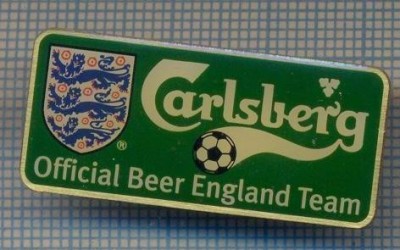 AX 1028 INSIGNA -CARLSBERG OFFICIAL BEER ENGLAND TEAM -FOTBAL -PT. COLECTIONARI foto