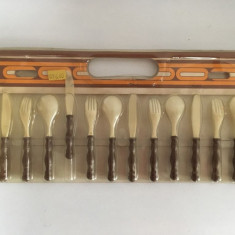 Set 12 tacamuri jucarie Roehler West Germany, linguri, furculite, cutite plastic