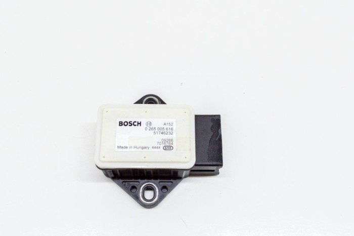 Senzor de accelerație MASERATI GRAN TURISMO 2010 OEM: 0265005616,51746232 13592072