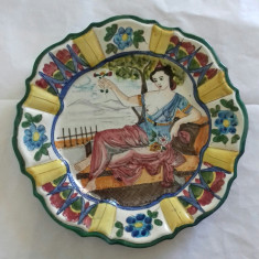 FARFURIE DIN MAJOLICA CU ZEITA POMONA - DIAMETRU 39 CM