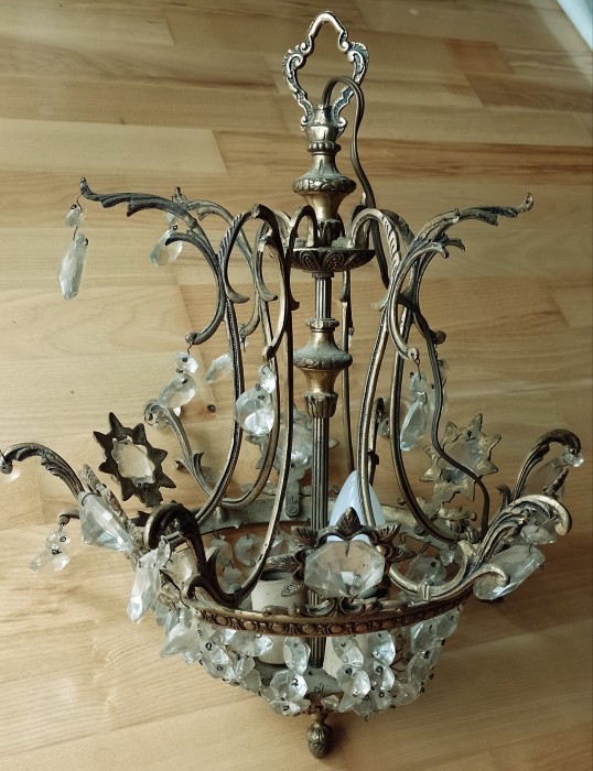 Spectaculos lampadar antic in stilul francez Empire din bronz și elemente din cristal