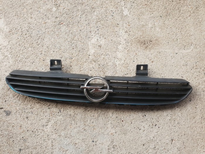 grila radiator OPELCorsa B