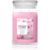 Yankee Candle Enchanting Cherry Blossom lum&acirc;nare parfumată 567 g