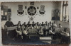Strajeri la atelier de tesut// fotografie tip CP, perioada interbelica, Romania 1900 - 1950, Portrete