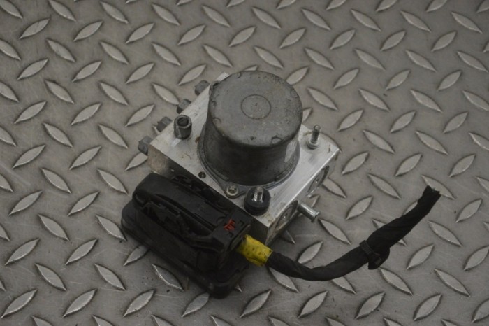 Pompa ABS TESLA MODEL Y 2022 OEM: 1044745-00-B 23114398