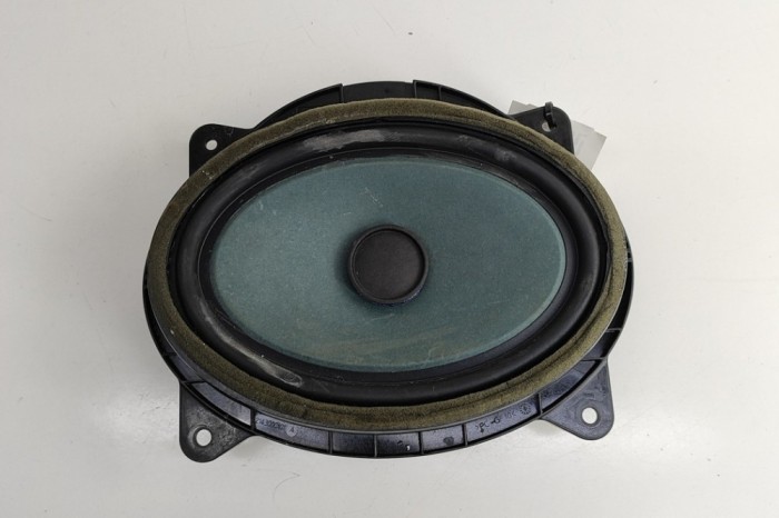 Difuzor ușă st&acirc;nga față LEXUS RX _L1_ 2013 OEM: 86160-0WL50 29633530