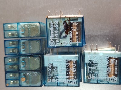 Relee Finder 24vdc foto