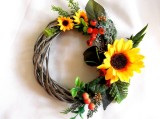 Coronita Handmade cu Floarea Soarelui, Decorativa Ratan, Diametru 20cm
