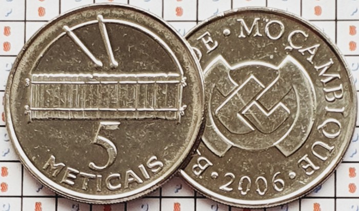 1569 Mozambic 5 Meticais 2006 Timbila (xylophone) km 139 UNC